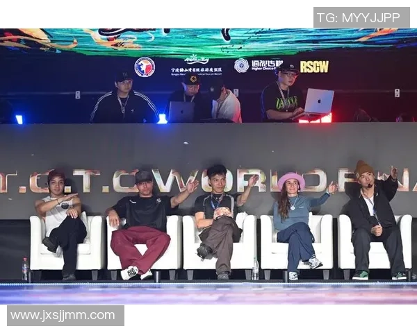 街舞盛宴:深入成都街舞队的热情与节奏之旅 街舞盛宴:深入成都街舞队的热情与节奏之旅